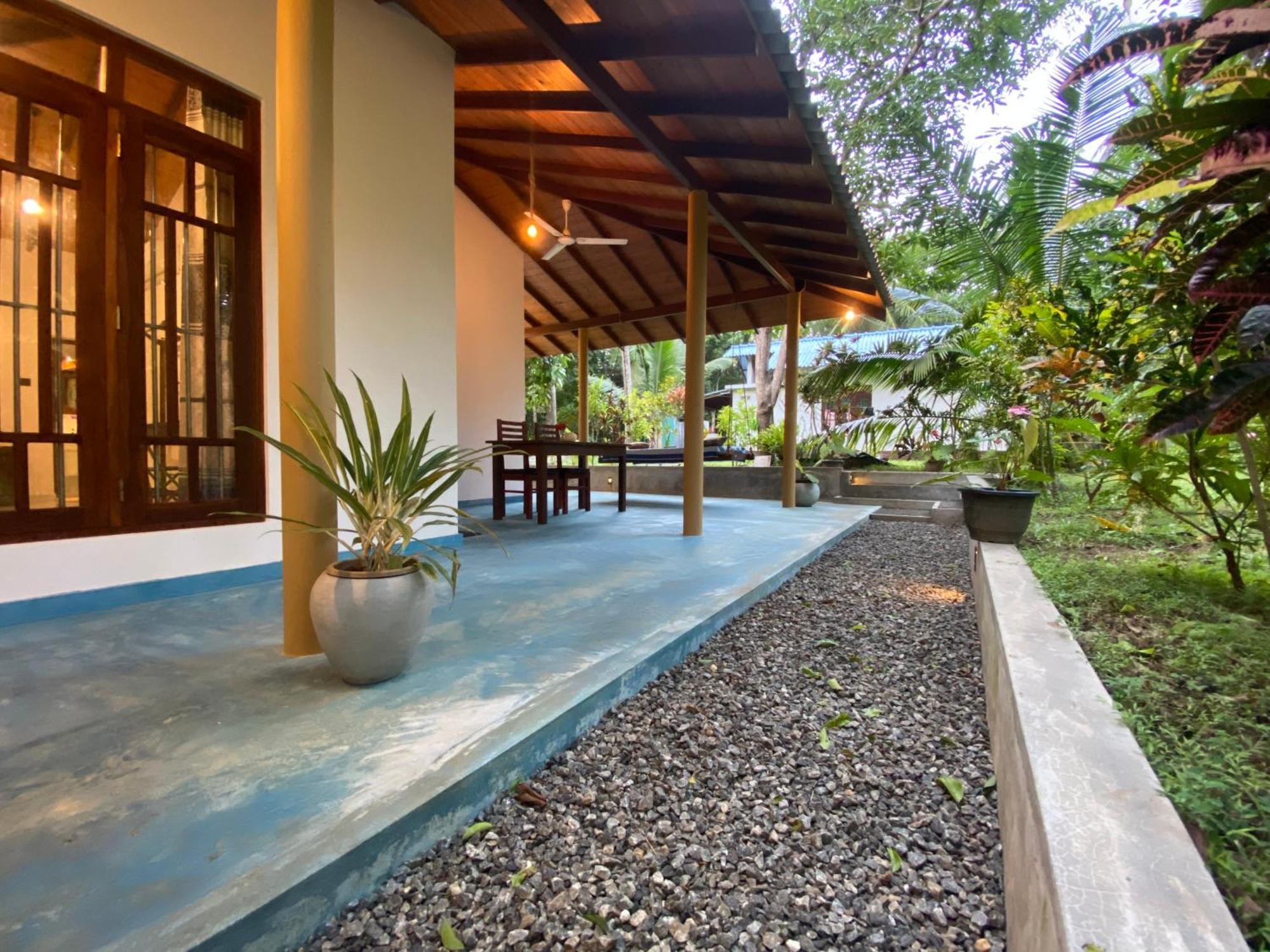 See Turtle Villa Tangalle Exterior foto